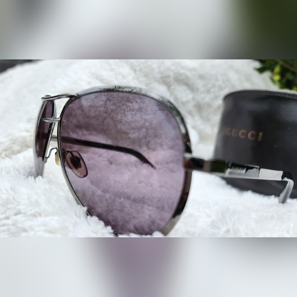 Gucci Sunglasses - Picture 5 of 6